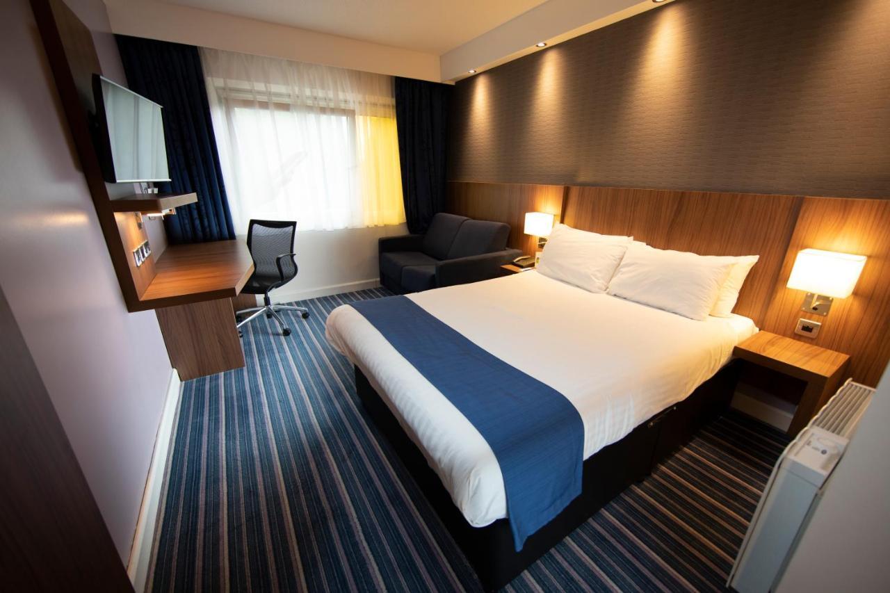 Holiday Inn Express, Chester Racecourse By Ihg Exterior foto