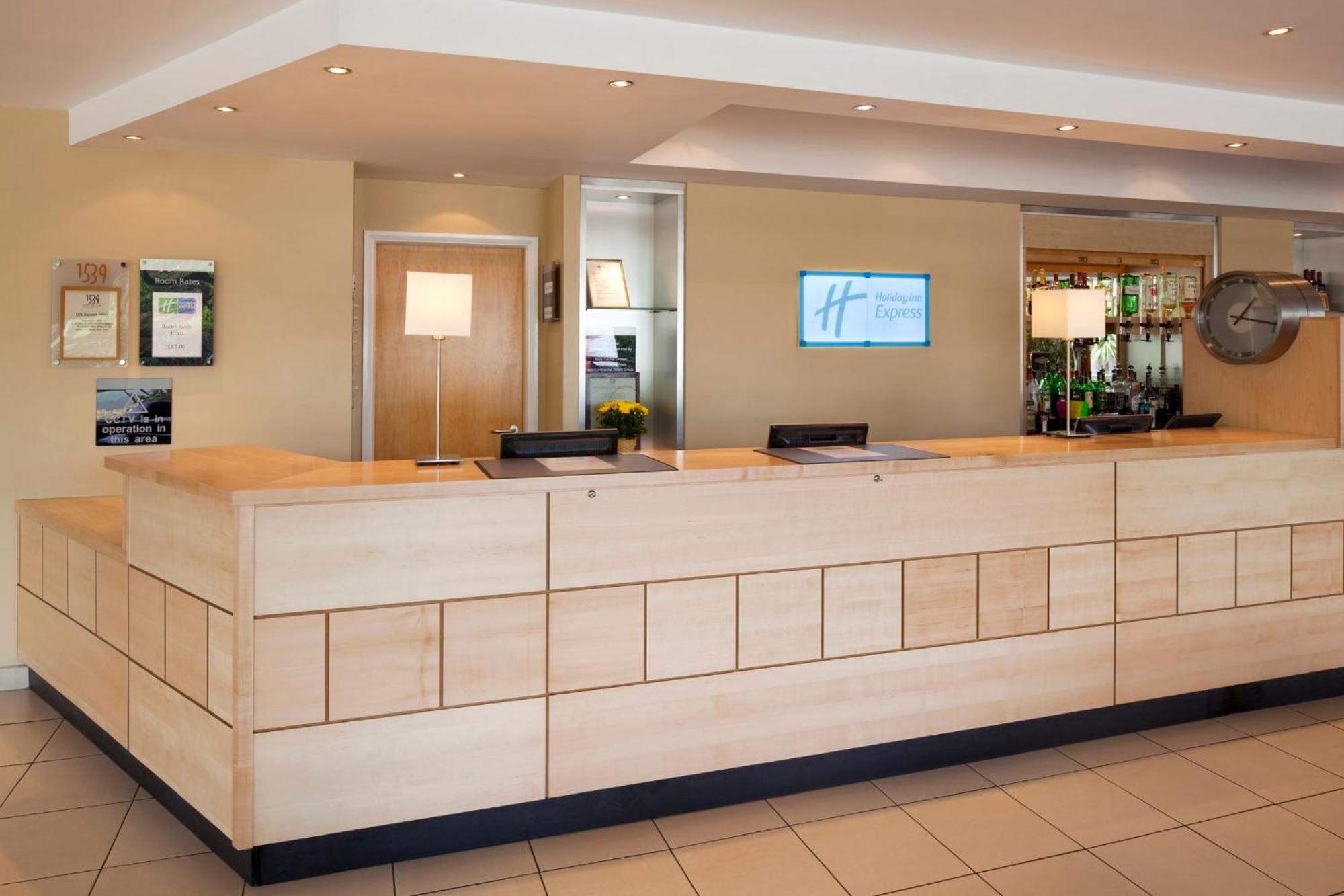 Holiday Inn Express, Chester Racecourse By Ihg Exterior foto
